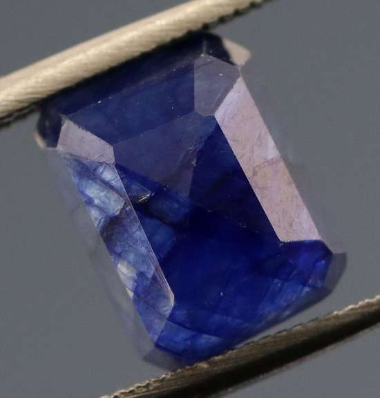 4ct Royal blue Sapphire from Madagascar