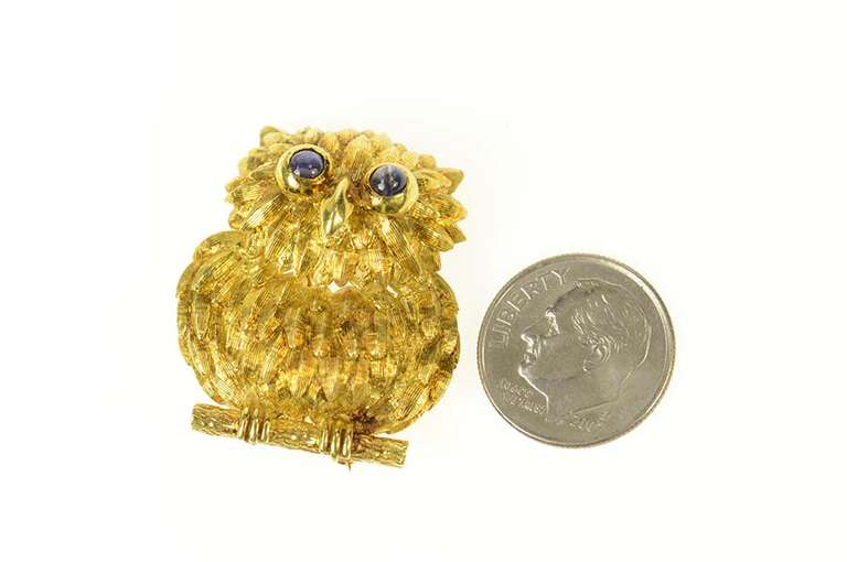 18K Yellow Gold Sapphire Eyed Ornate Owl Wisdom Symbol Pin/Brooch