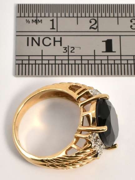 Modern Black Onyz Ring