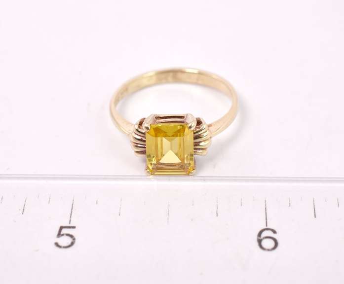 Lavish Yellow Sapphire Ring in Yellow Gold