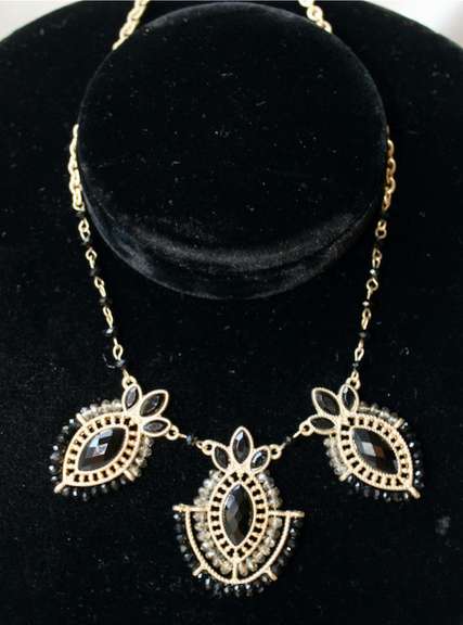 Set Of Fashion Jewelry Neck Lace