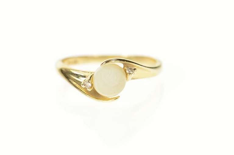 14K Yellow Gold Pearl Diamond Accent Bypass Classic Ring