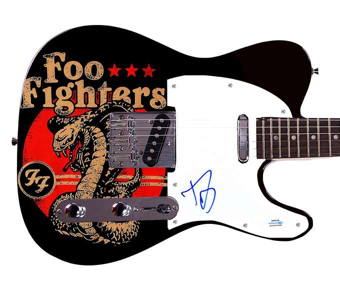 Foo Fighters Dave Grohl Autographed Signed Custom Graphics Photo Guitar ACOA