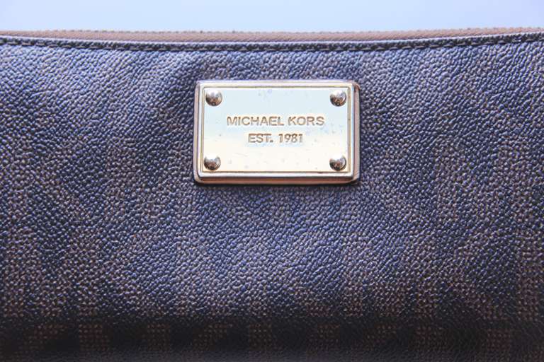Micheal Kors Jet Se Contiental Brown Wallet