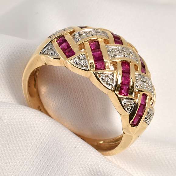 Lovely Ruby and Diamond Ring