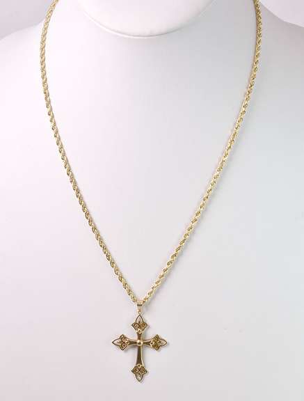 Darling Cross Pendant Necklace in Yellow Gold