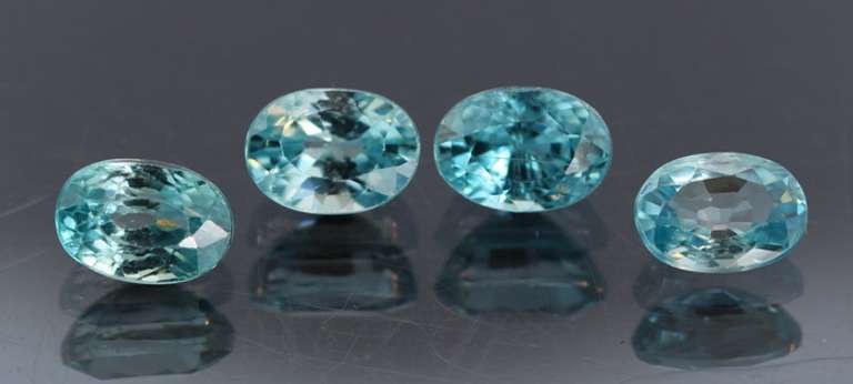 Brilliant 6.10ct sky blue Zircon set