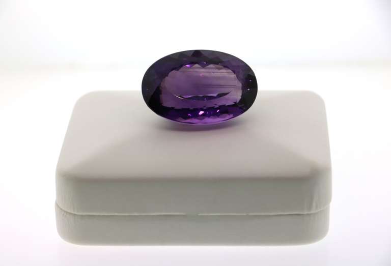 Large Oval Shaped Amethyst Stone, 177.58ct