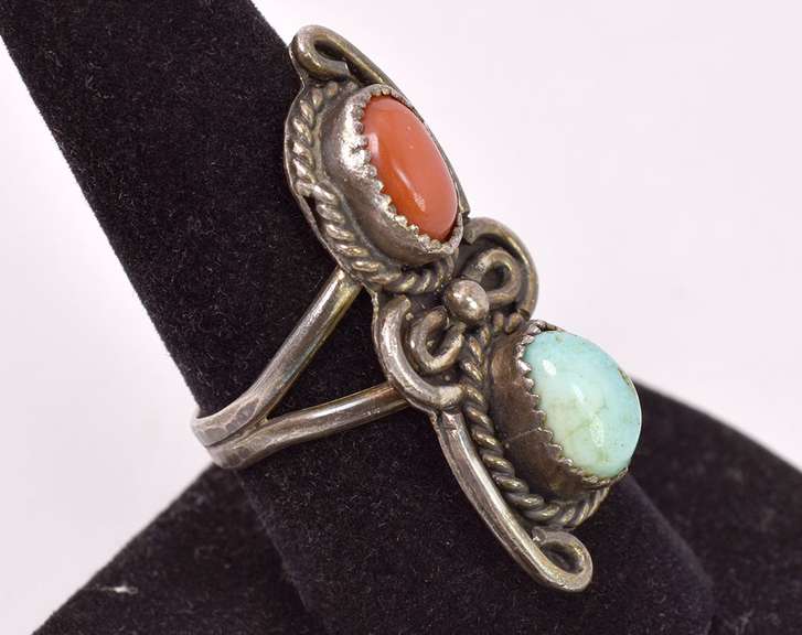 Vintage Turquoise and Coral Ring in Sterling Silver