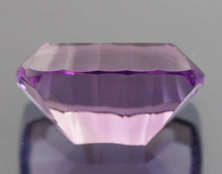 Brilliant 17.61ct natural color shifting Amethyst