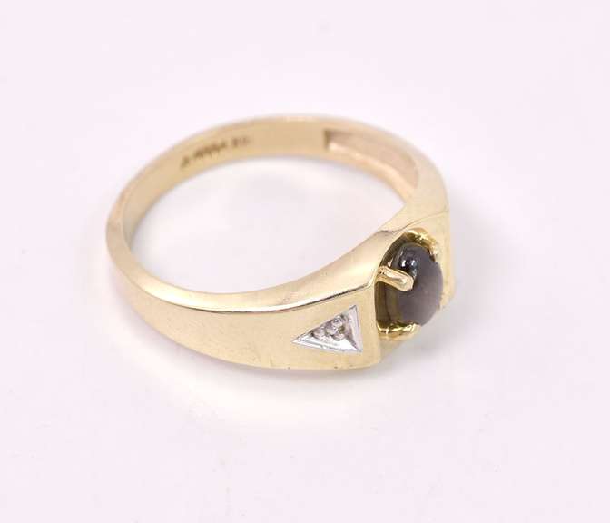 Radiant Star Sapphire and Diamond Ring in Yellow Gold