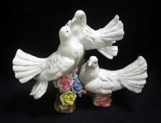 Trio of Love Birds 12inc Porcelain