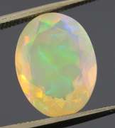 Wonderful glittering 2.96ct faceted Jelly Opal