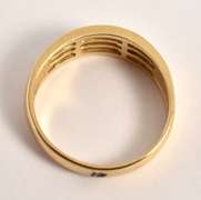 Sweet 3 Rows of Diamonds Band