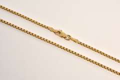 Useful Long Box Link Necklace