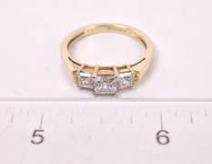Fantastic CZ ring in 14K Yellow Gold