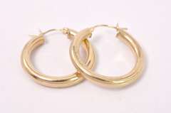 Fabulous Hoop Earrings in Yellow Gold
