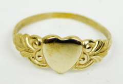 Vintage 10K Gold Baby Heart Ring