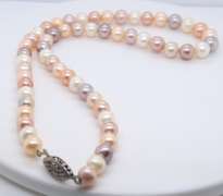Multi Color Pearl Necklace