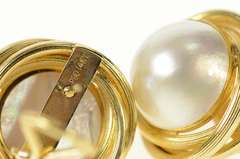 14K Yellow Gold Mabe Pearl Retro Ornate Twist French Clip Earrings