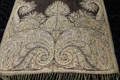 A Very Unique Design Lady's Scarf