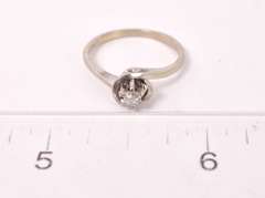 Dainty Ladies Diamond Ring in White Gold