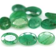 Oval cut 8.02ct Zambian Emerald set