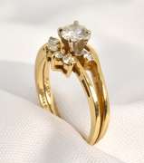 Feminine Diamond Wedding Set