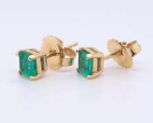 Gorgeous Emerald Stud Earrings in Yellow Gold