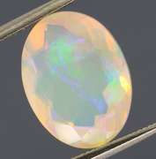 Wonderful glittering 2.96ct faceted Jelly Opal
