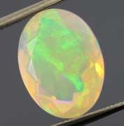Wonderful glittering 2.96ct faceted Jelly Opal