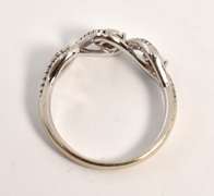 Sweet 3 Diamond Ring