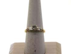 Square Diamond 14k Gold Ring flanked with Baguette Diamonds