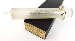 1942 B-D Yale Medical Syringe - MIB