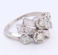 Vintage White Gold Diamond Floremtine Ring