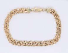 Gleaming 14KT Double Link Charm Bracelet