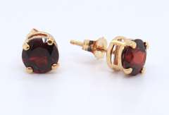 Beautiful Yellow Gold 6mm Garnet Stud Earrings