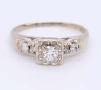 Vintage White Gold apx 0.25ctw Diamond Ring