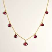 Femine 18k Necklace with Garnets