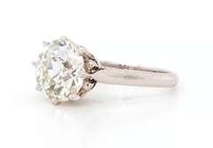 Magnificent and Very Fine Quality 4.76 Carats Diamond Solitaire Platinum Ring