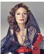 Susan Sarandon Autographed Red Gloves Photo RD PSA/DNA