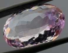 Glittering oval cut 18.37ct pink Amethyst