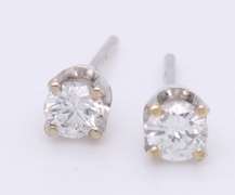 Elegant White Gold Diamond Stud Earrings