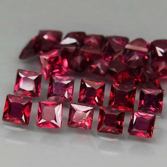 Radiant princess cut! Unheated! 3.88ct Sapphire set!