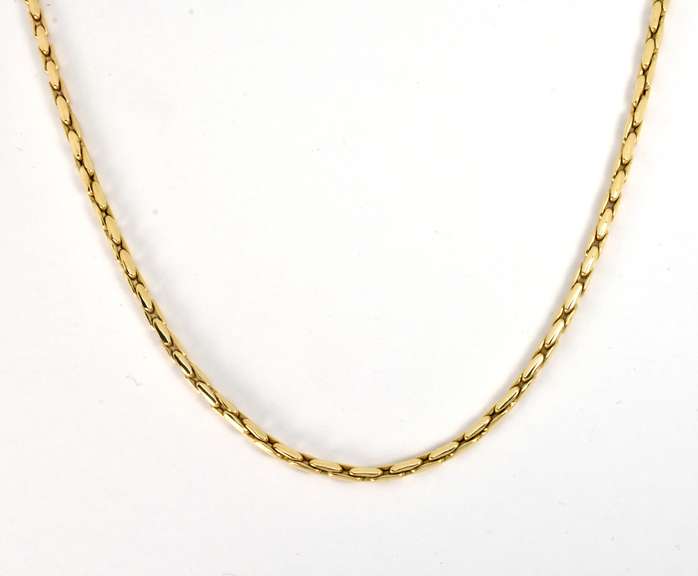 Pretty Box Link Variation Necklace