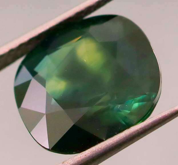 Heated only! 4.78ct blue green Sapphire