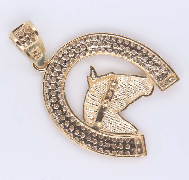 Sparkling Yellow Gold Horse Head Cubic Zirconia Pendant