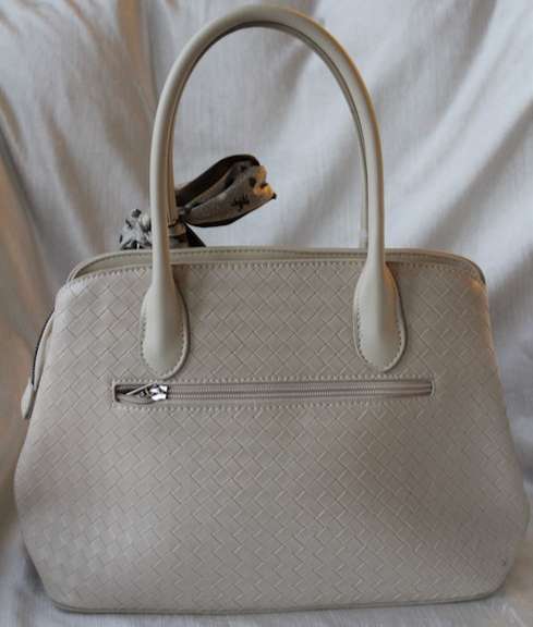 An Eye-catching Designer Bag By David Jones-Paris