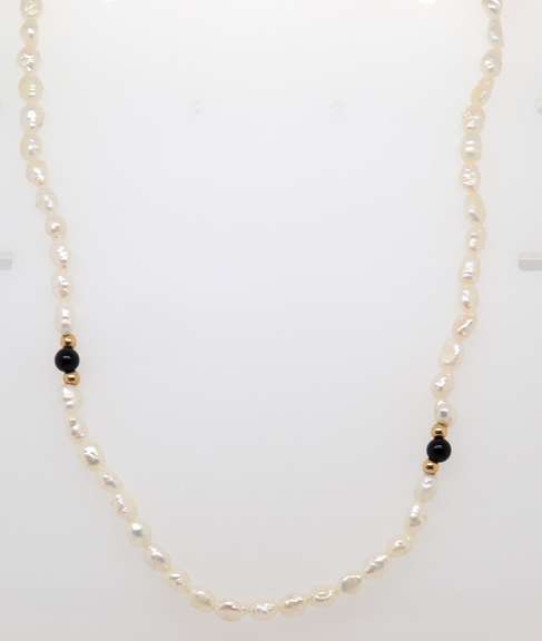 Pearl Beaded Necklace