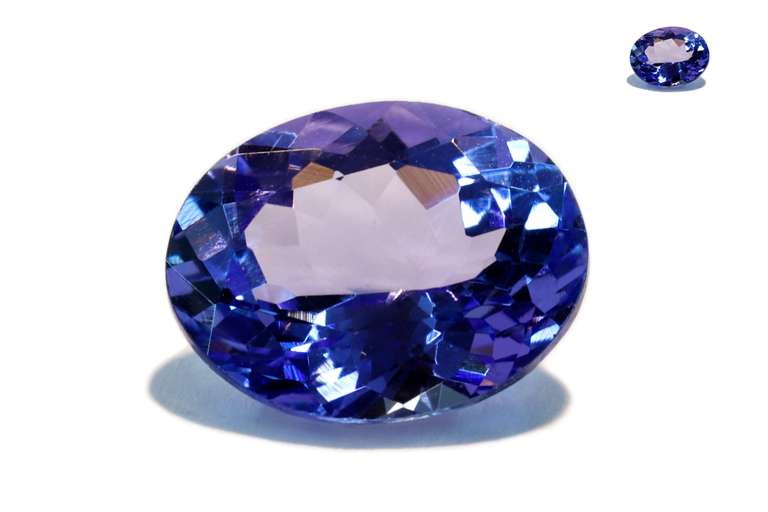 Royal Natural Tanzanite 2.73ct. oval